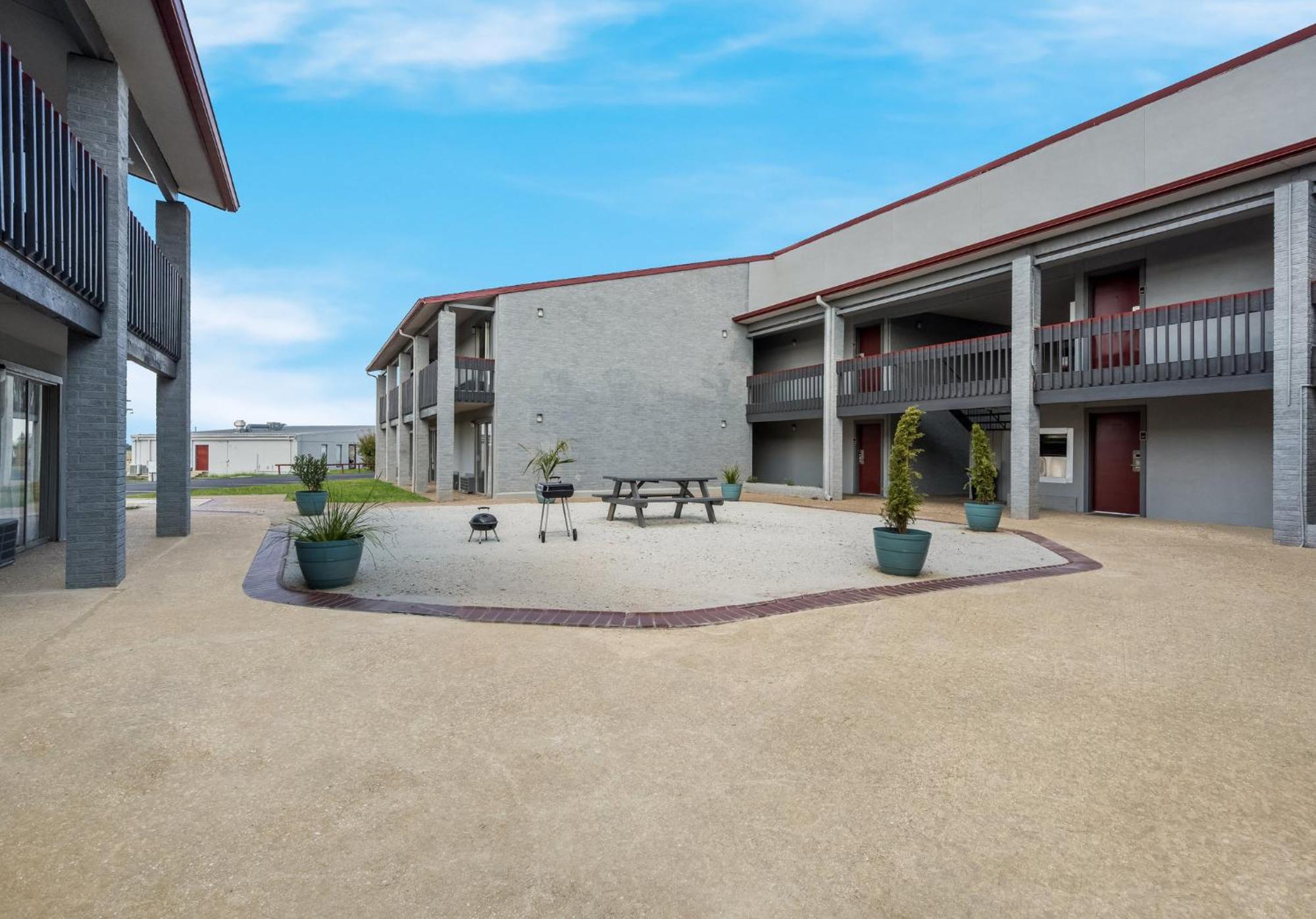 Red Roof Inn Madisonville Exterior foto